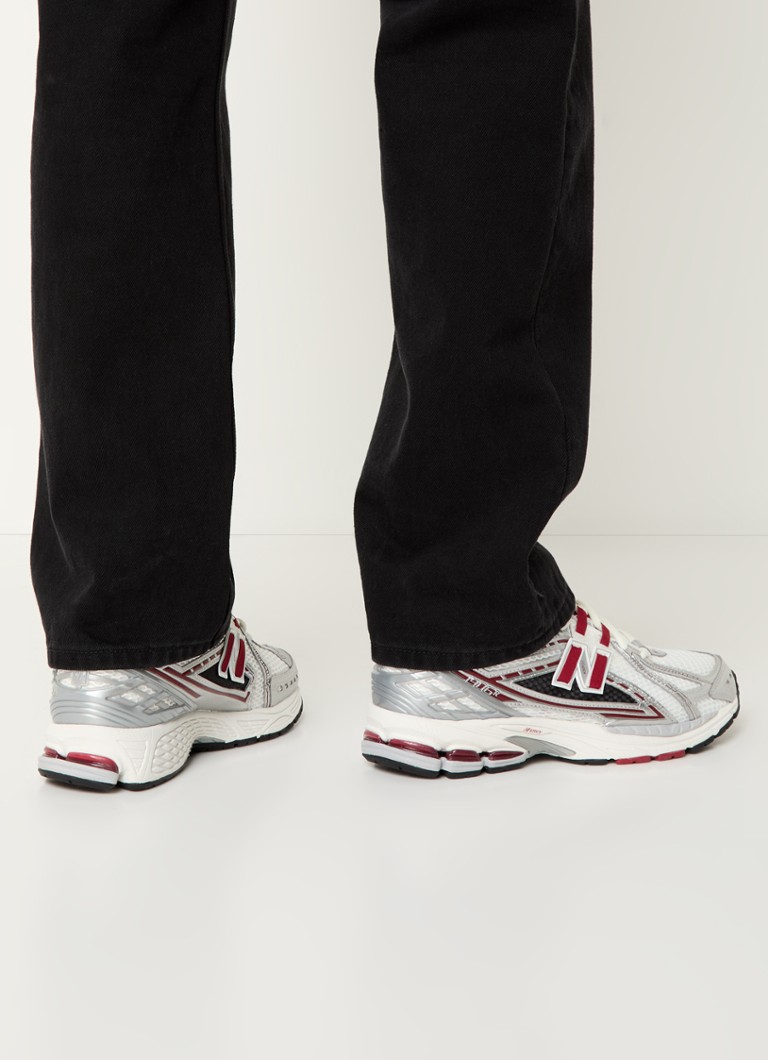Αθλητικά παπούτσια New Balance 1906 από mesh με μεταλλικές λεπτομέρειες