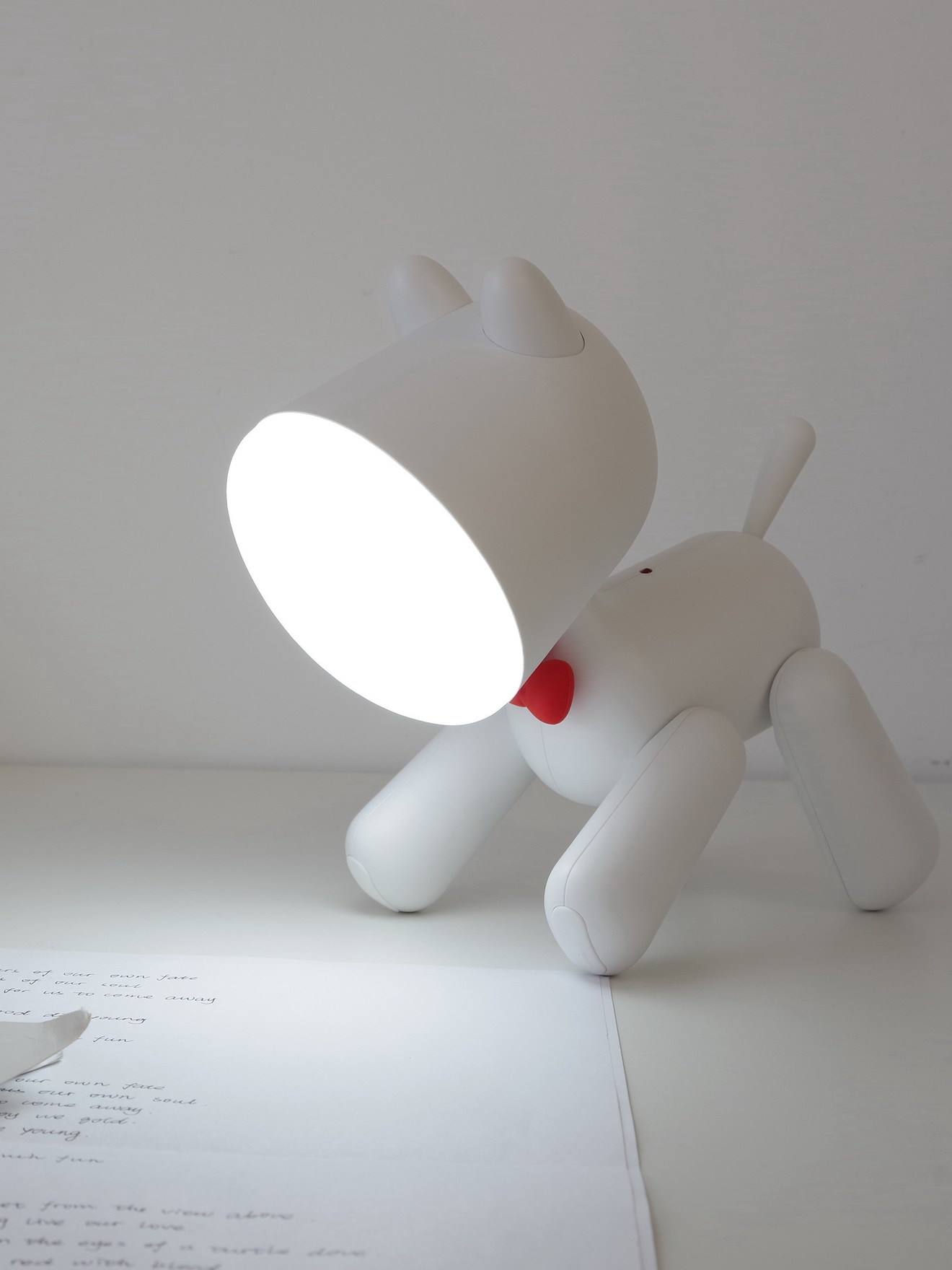 Lampe à poser nomade chien