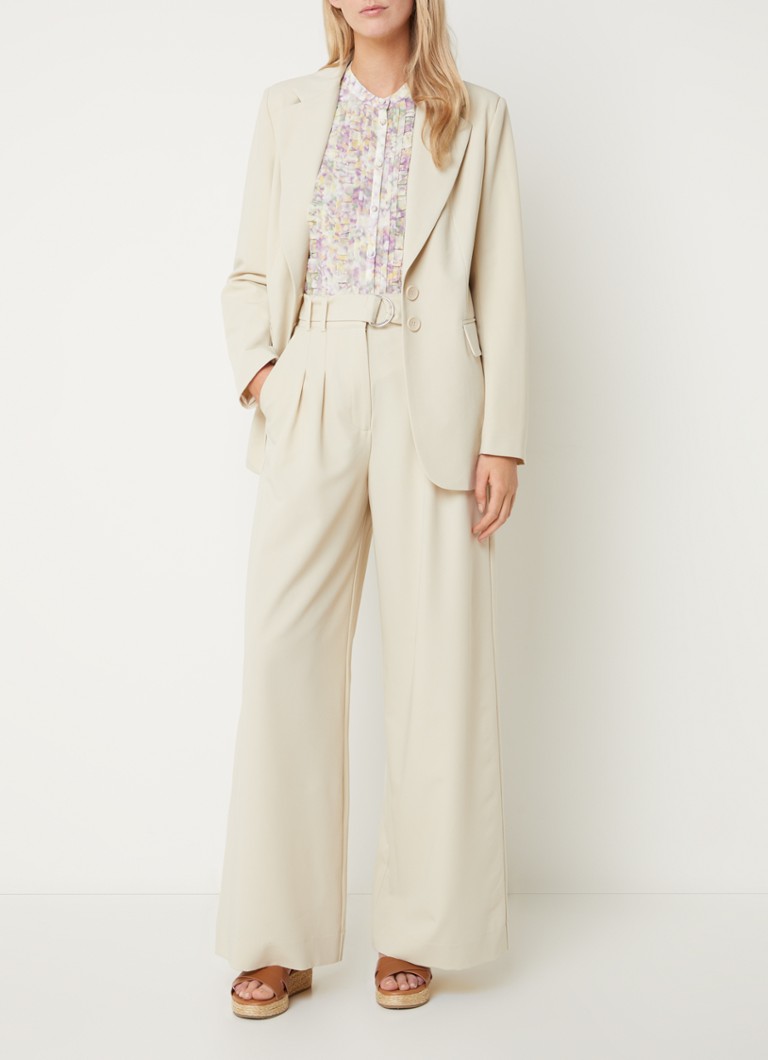 Pantaloni French Connection Everly cu talie înaltă, croială largă și curea.