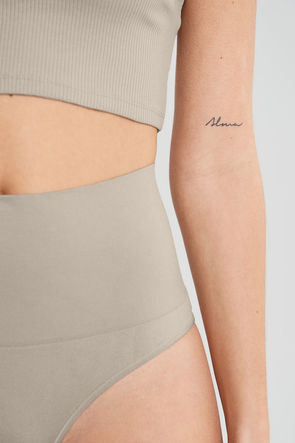 Safia shaping high waist string