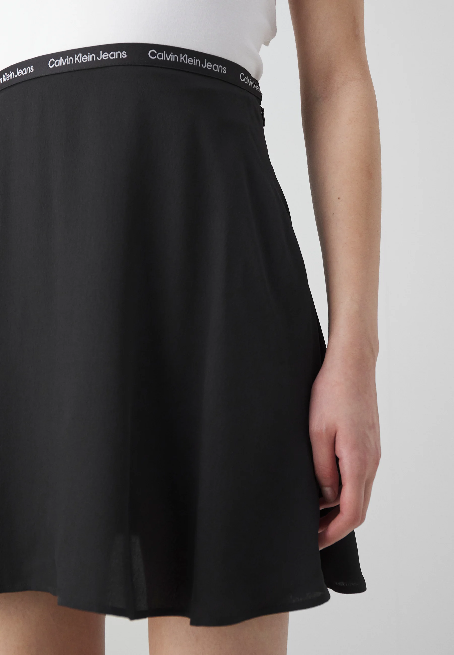 Calvin Klein Jeans LOGO ELASTIC SKIRT - Falda acampanada