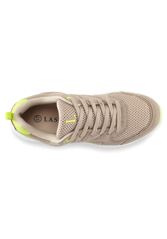 Sneaker