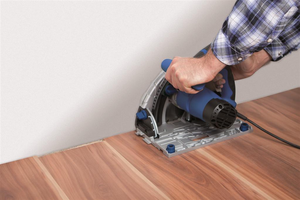 Scheppach 5901802915 PL55 Βυθιζόμενο κυκλικό πριόνι 160 mm + 2 x χάρακες 700 mm + τεμάχιο σύνδεσης