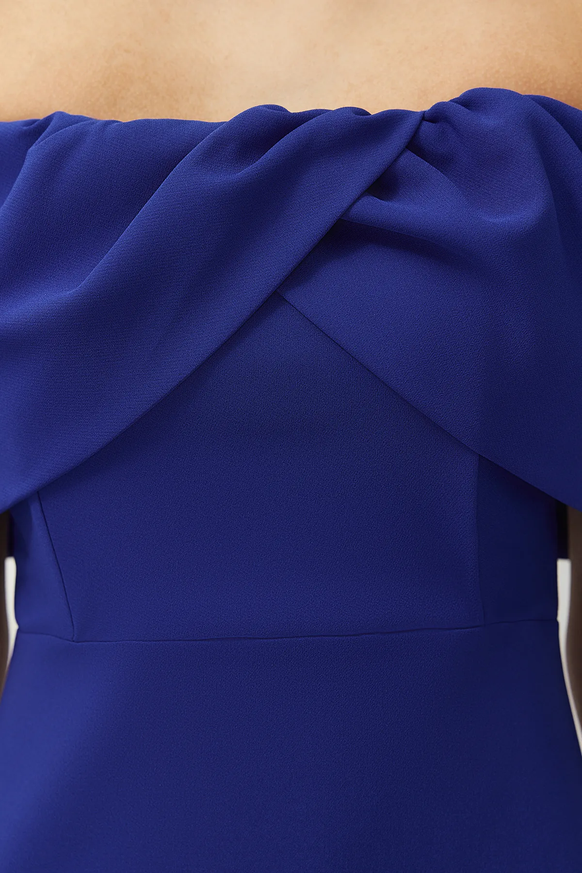 Trendyol Collection  Saks Carmen-Kragen gewebtes elegantes Abendkleid TPRSS24EL00154