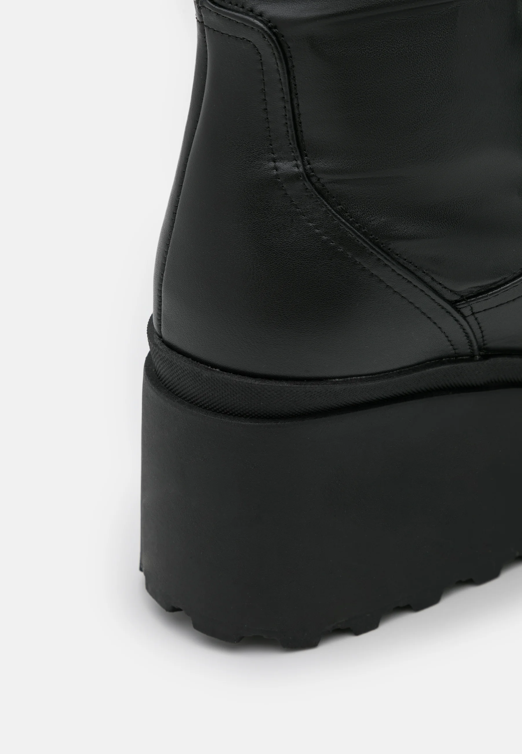 Botas de plataforma de corte ancho Even&Odd