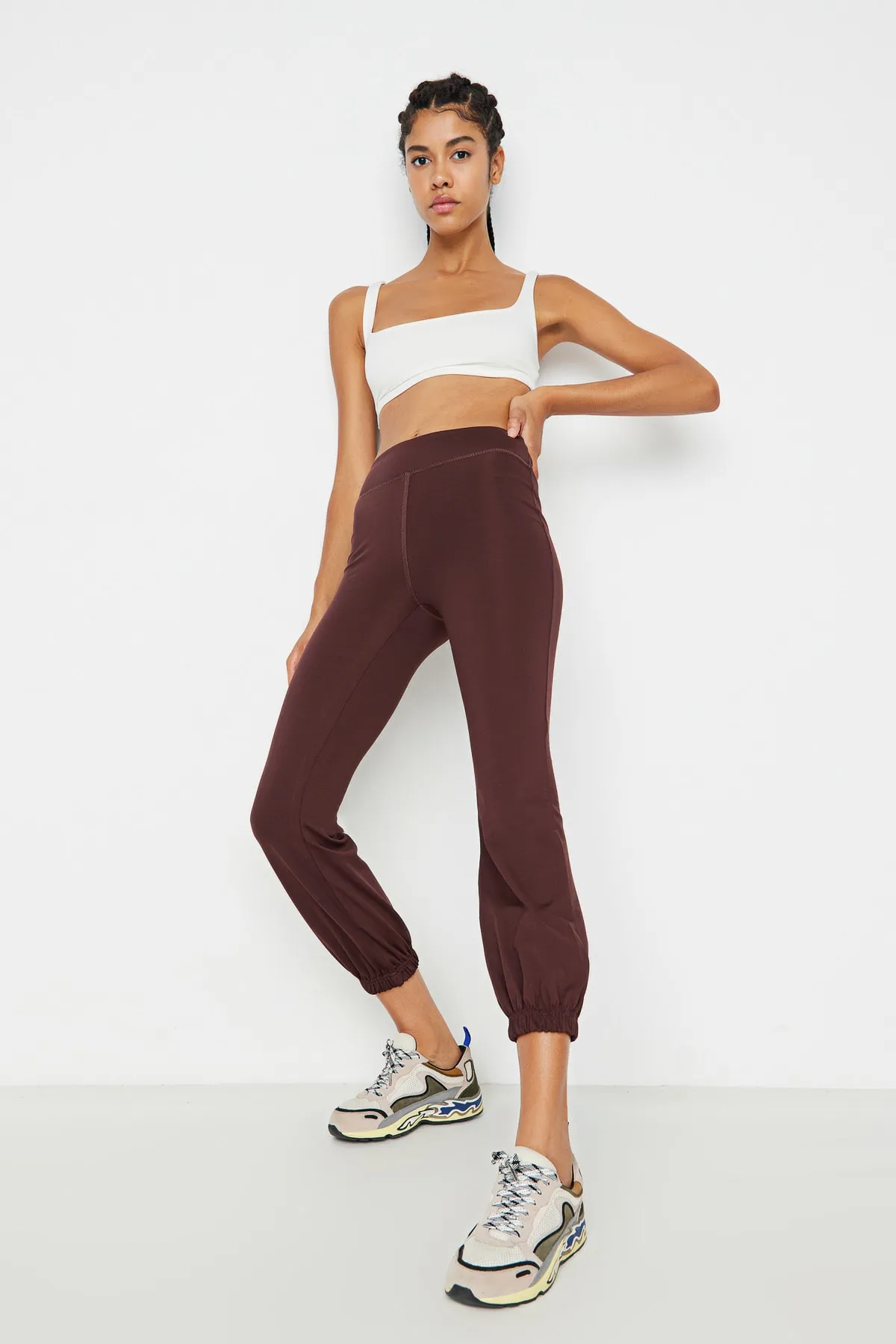 Trendyol Collection  Dunkelbraune Jogger Recovery Gestrickte Sport-Jogginghose TWOAW22EA0196