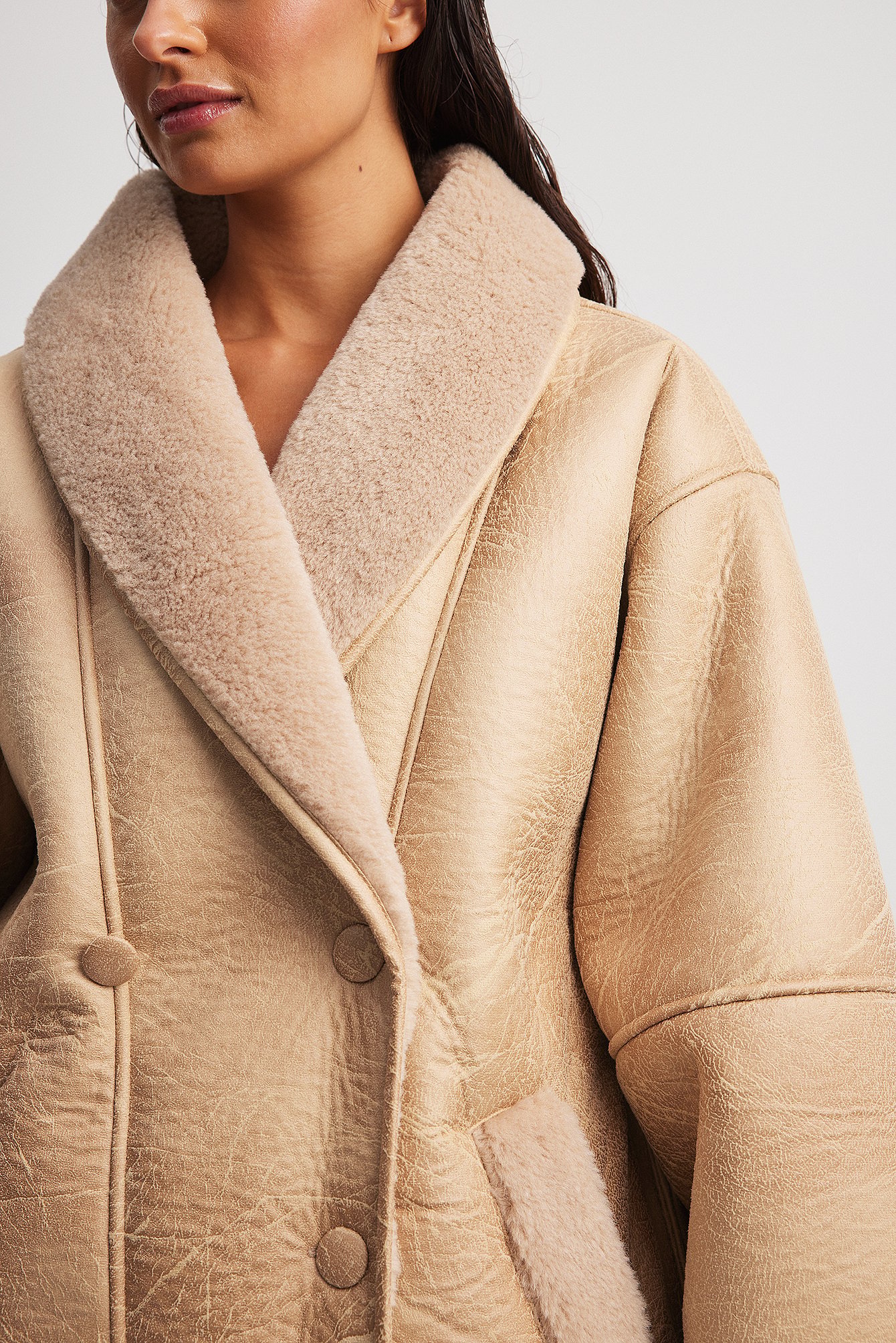 Shearling-Jacke mit Gürtel