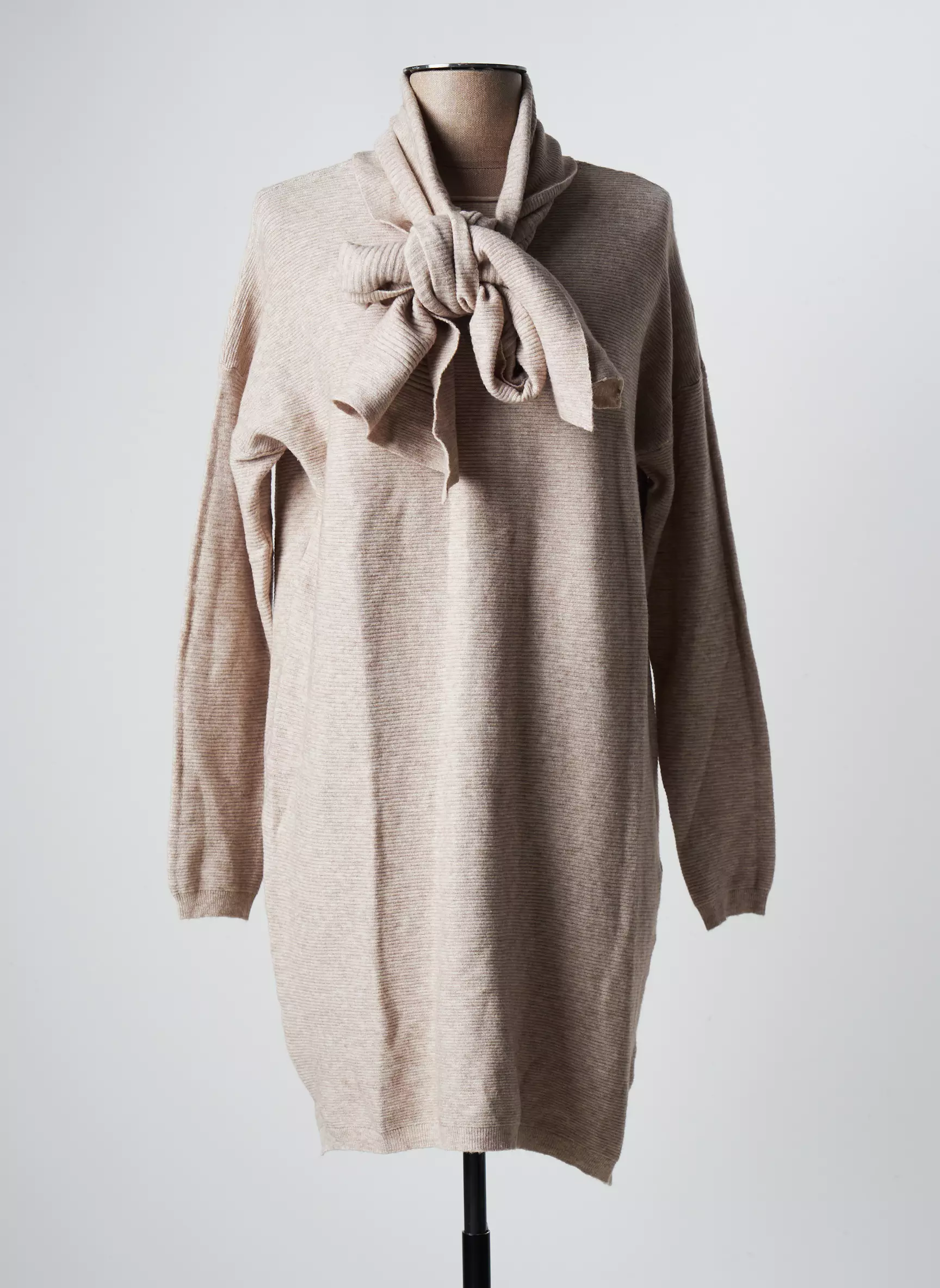 Amo   Roma Robes Pulls Femme couleur beige