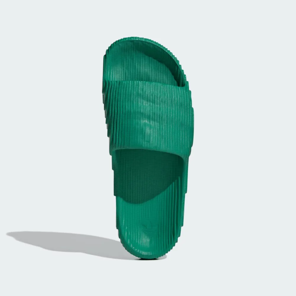 adidas Adilette 22 IF3661 / grün