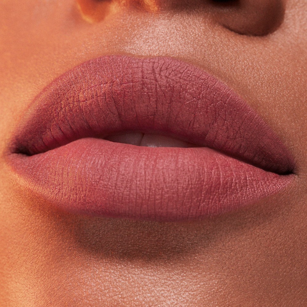 Estée Lauder Light Lip Mousse with Moringa Butter