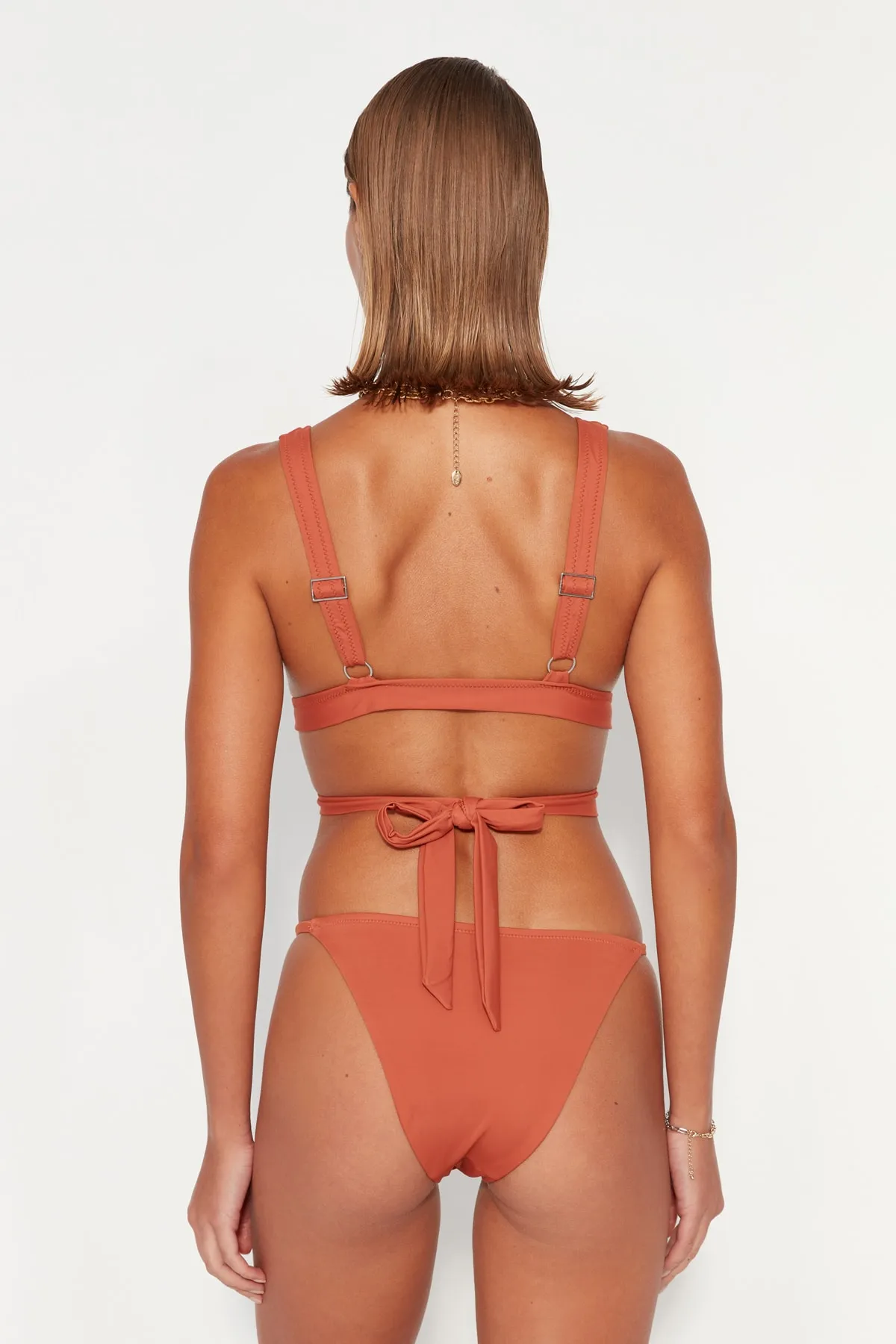 Trendyol Collection  Bikinihose mit normalem Beinausschnitt und gefliester Paspelierung TBESS22BA0232