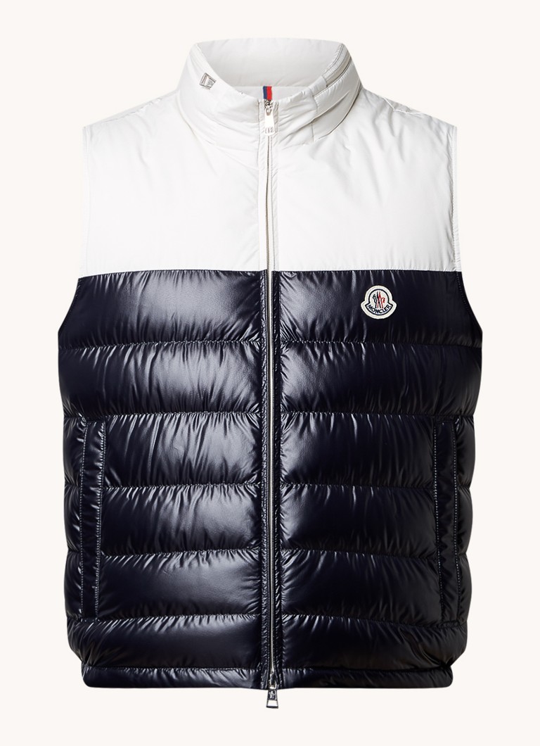 Colete acolchoado Moncler Cerces com enchimento de plumas e logotipo.