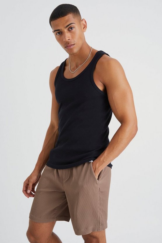 Mittellange Shorts