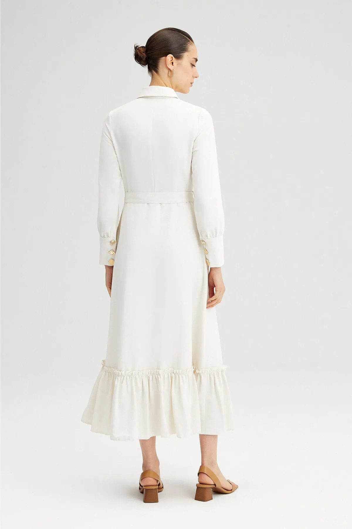 Touché Privé  Langes Kleid mit Knopfdetail