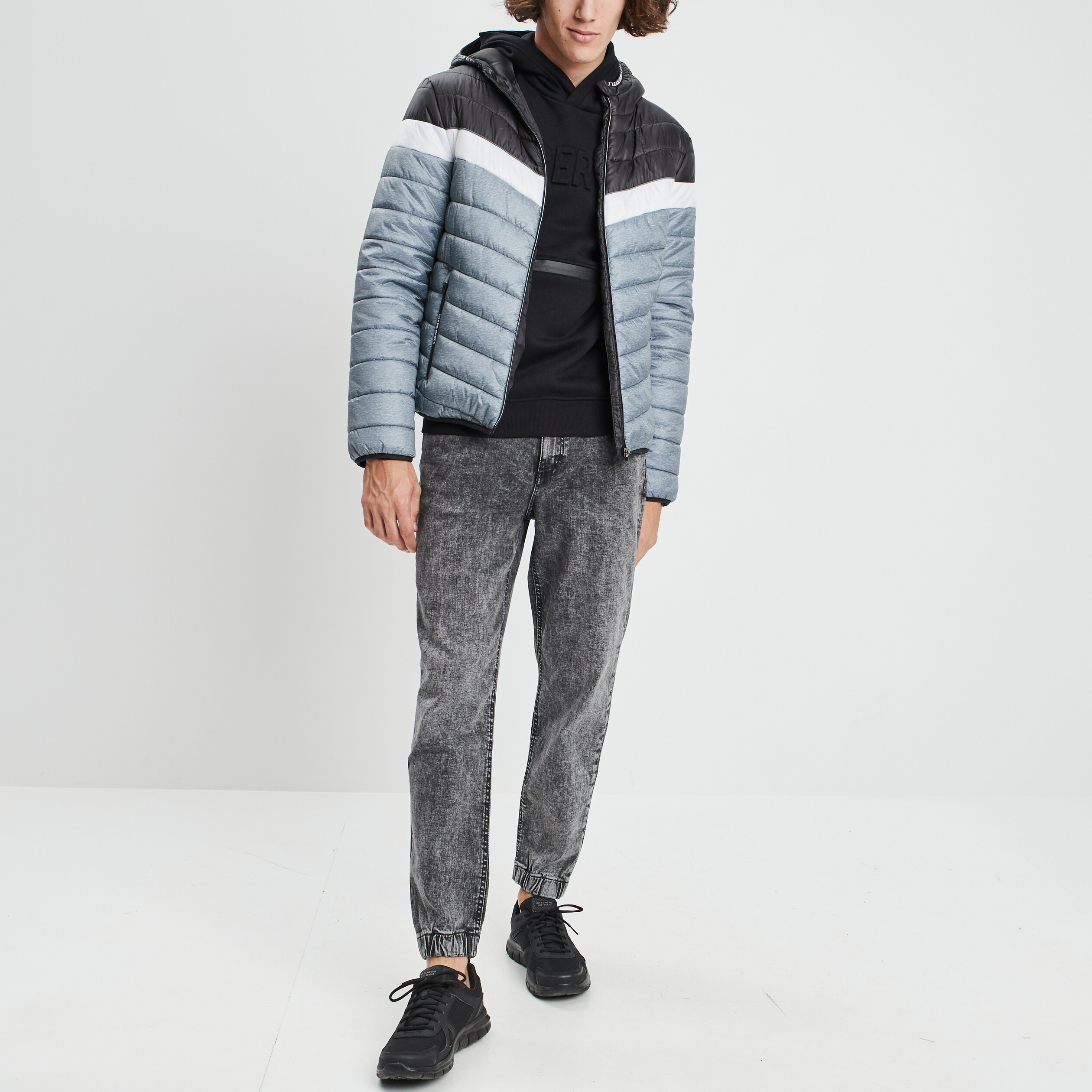 Sweat capuche hoodie poche zippée avant noir homme | La Halle