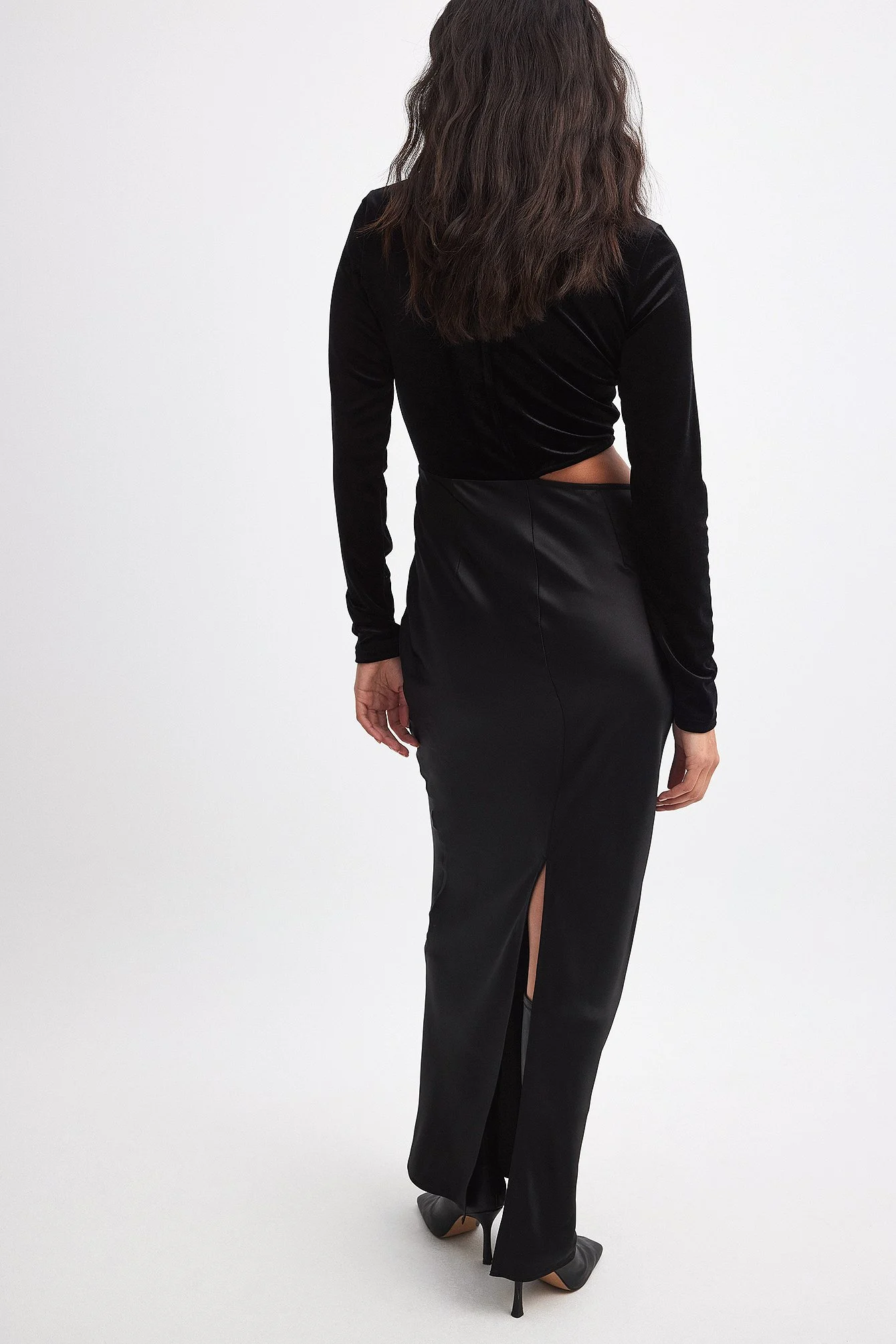 Maxikleid aus Samt und Satin