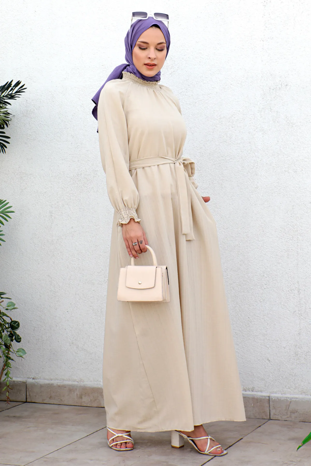 Tesettür Dünyası  Gipe Detailliertes Hijab-Kleid Tsd221204 Beige