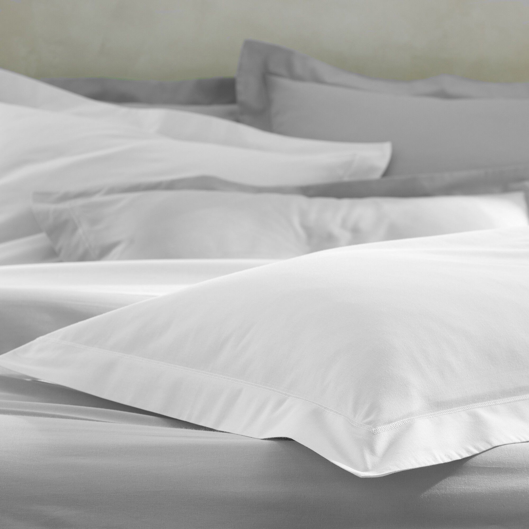 Linge de lit uni polyester-coton Colombine