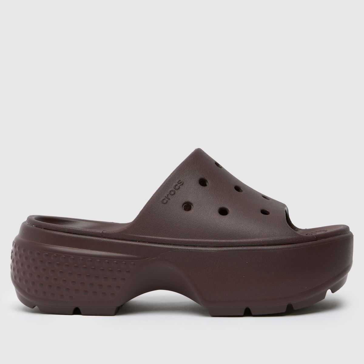 Crocs Stomp Slide szandál sötétbarna színben