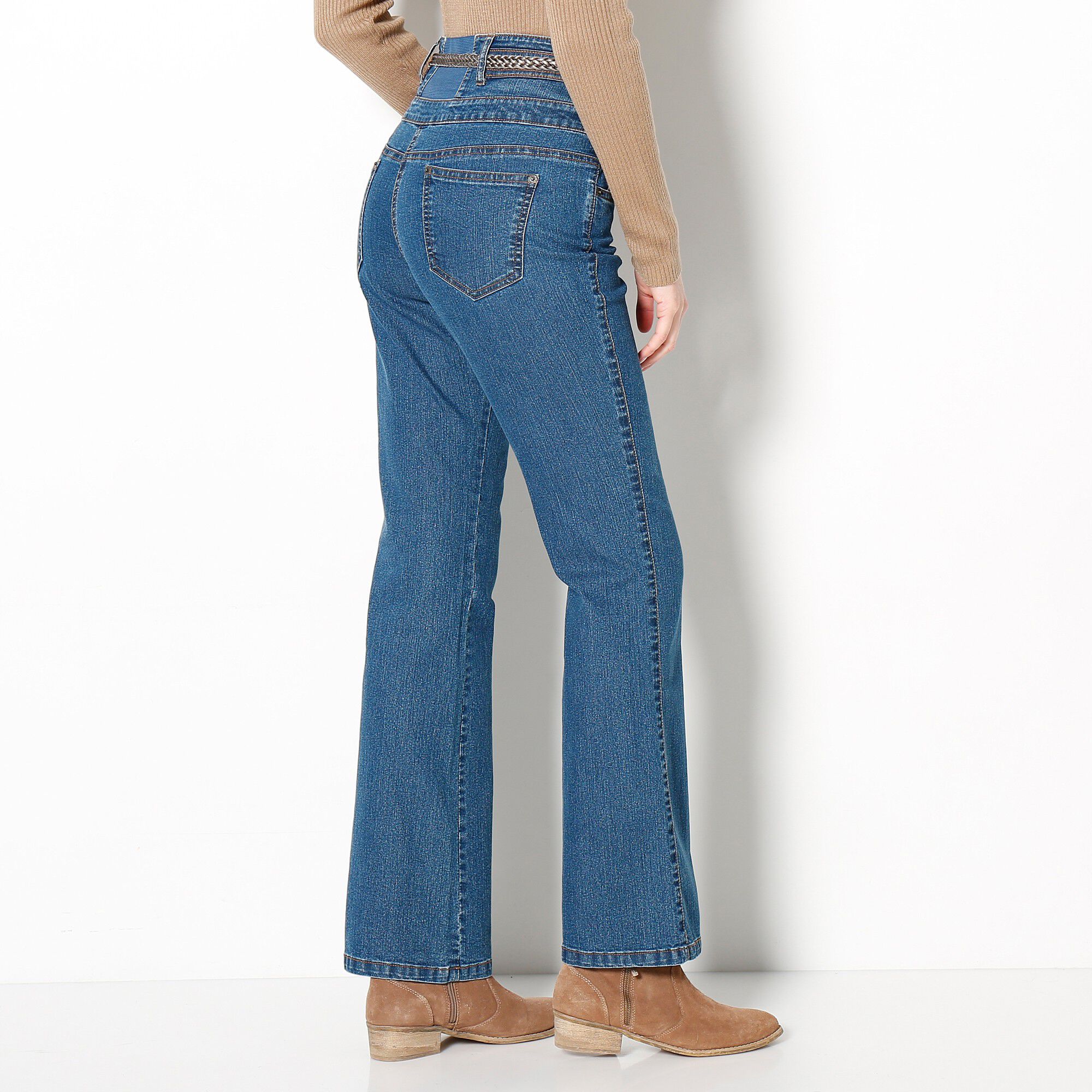 Jean taille haute coupe bootcut entrej. 78 cm