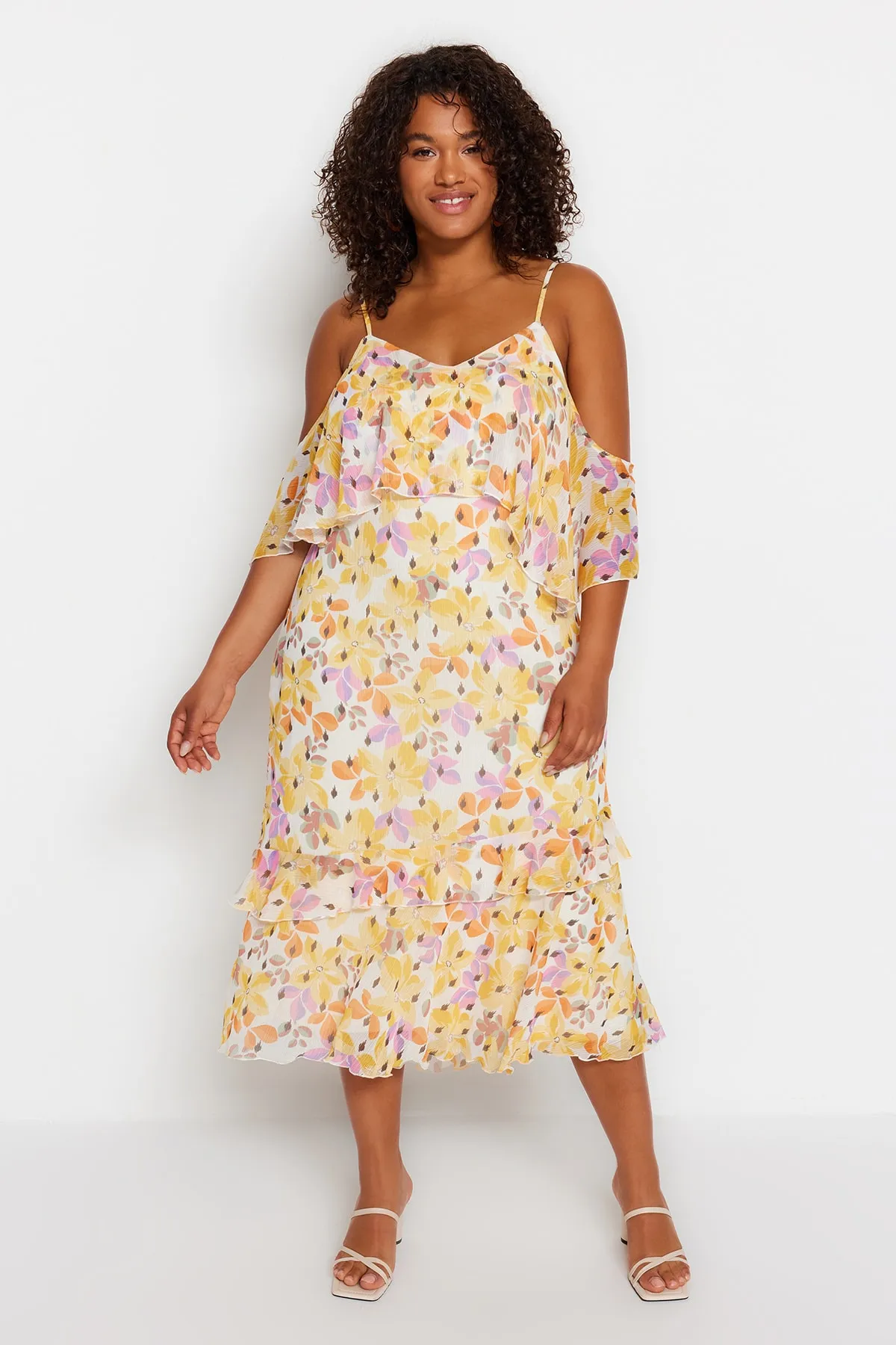 Trendyol Curve  Mehrfarbiges gewebtes Kleid mit Blumenmuster TBBSS23AH00049