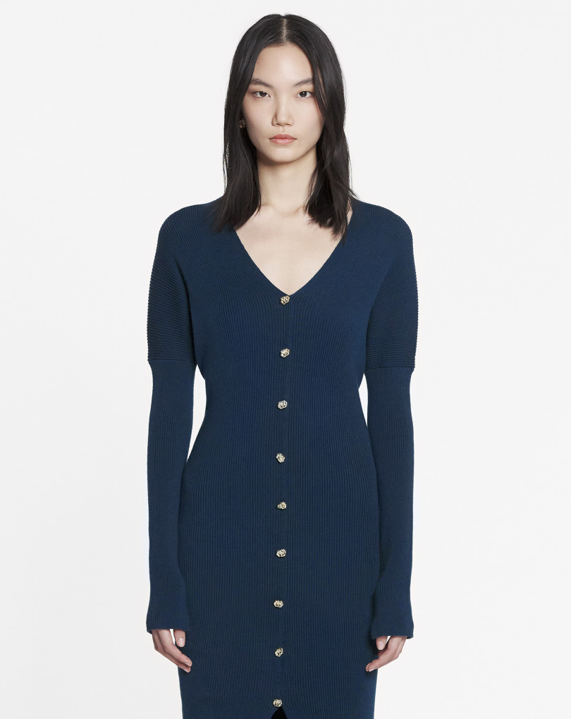 ROBE LONGUE DÉCOLLETÉE EN MAILLE