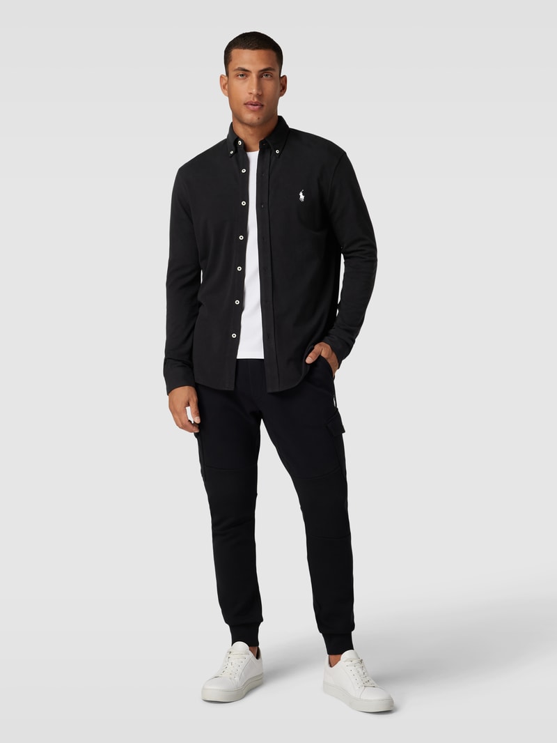 Slim Fit Freizeithemd mit Button-Down-Kragen in schwarz