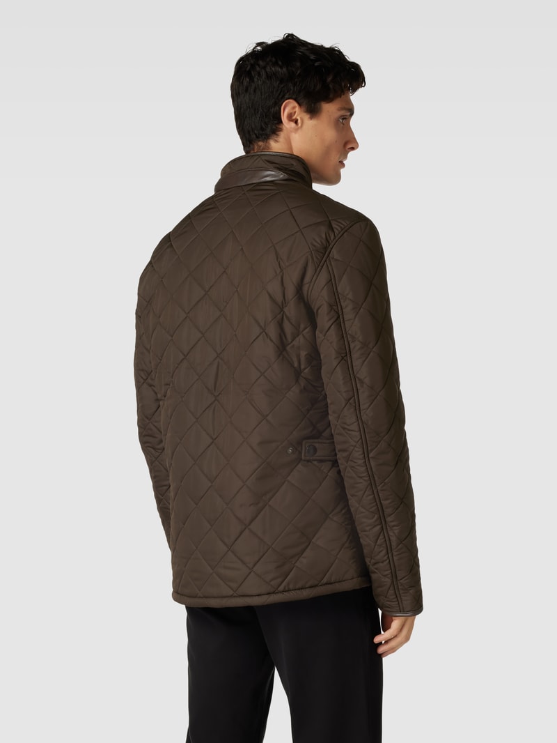 Steppjacke mit Stehkragen Modell 'POWELL' in olivgrün