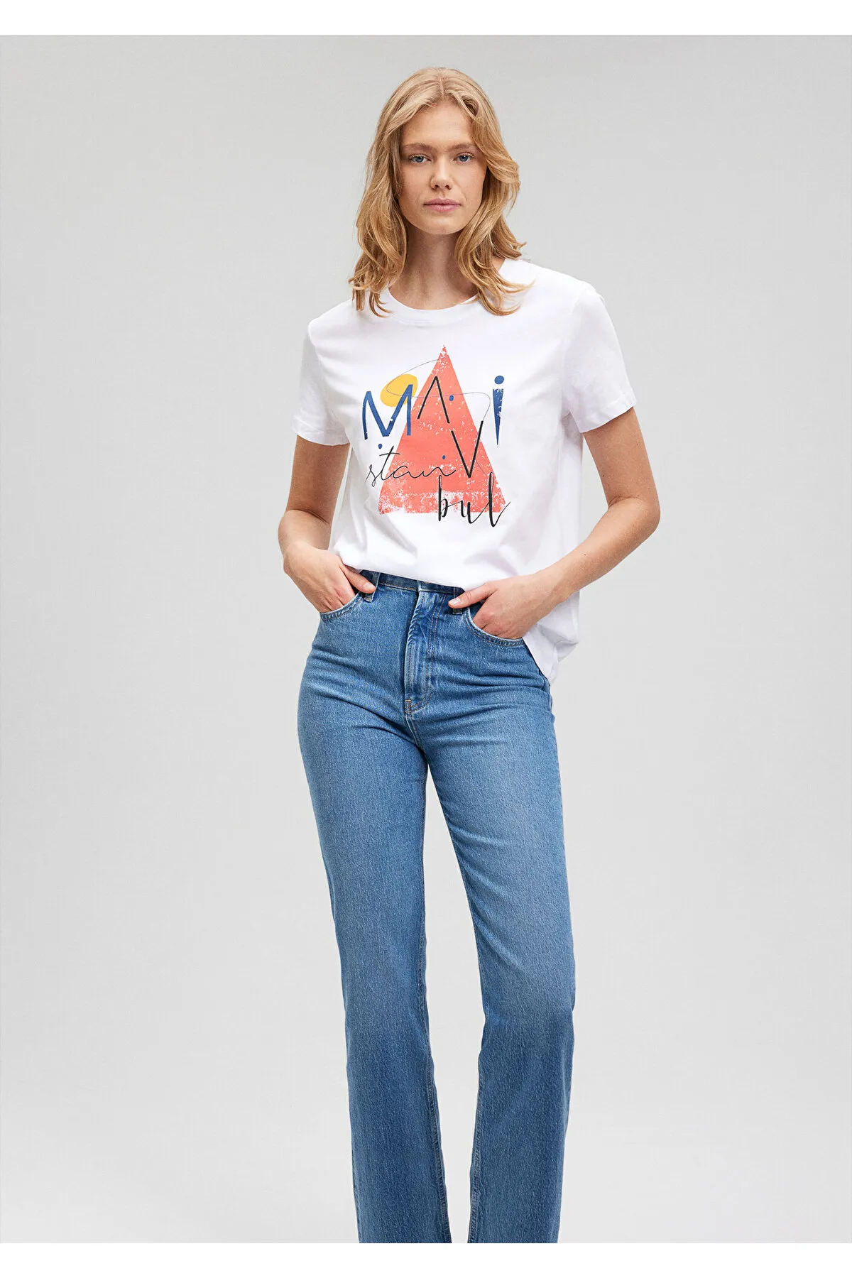 Mavi  Weißes Istanbul-T-Shirt mit Dreiecksdruck, Slim Fit / Slim Fit 168892-620