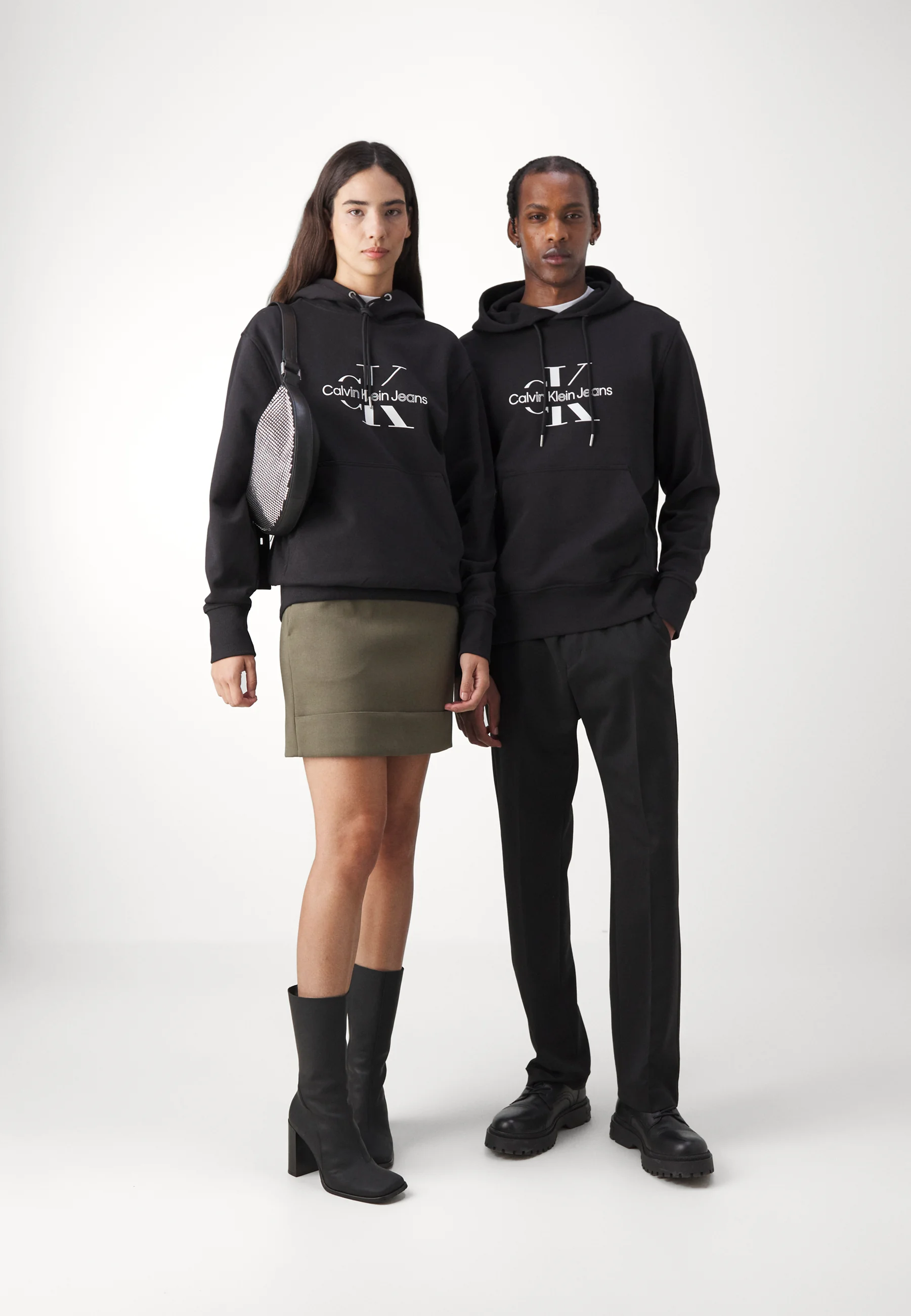Sudadera con capucha unisex Disrupted Outline Monologist de Calvin Klein Jeans