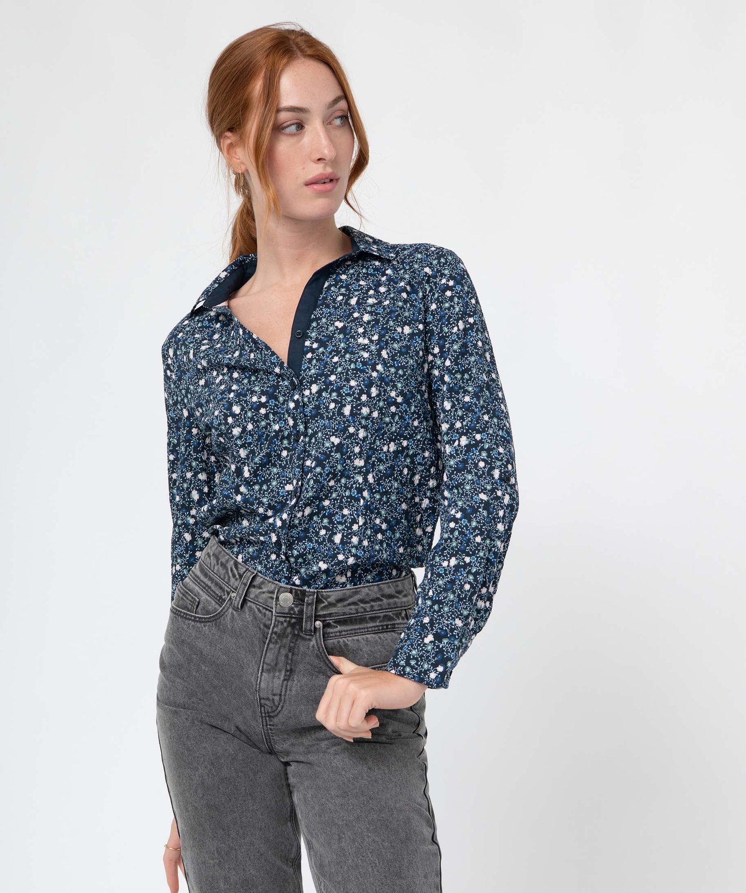 Chemise femme à motifs fleuris avec manches retroussables imprime | GEMO