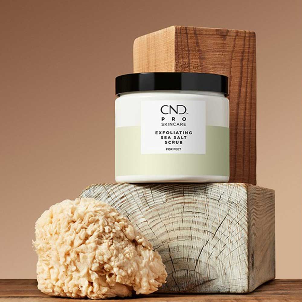 CND PRO Skin Exfoliating Sea Salt Scrub Pedi 532 ml