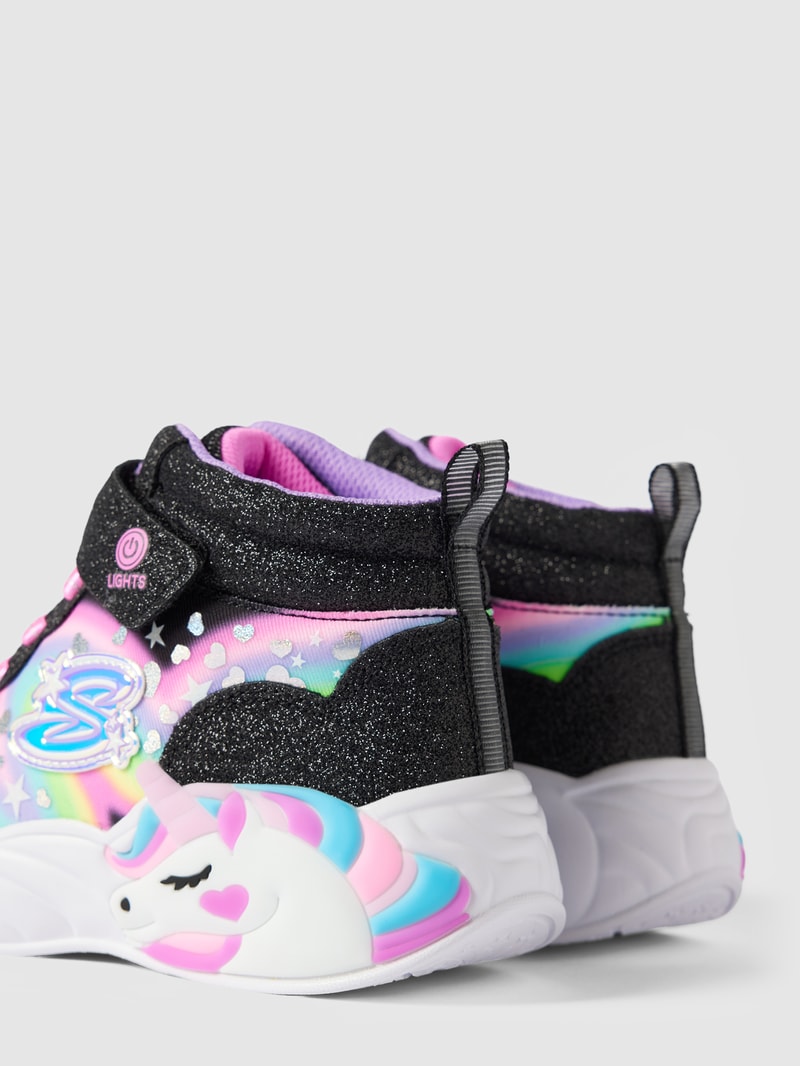 Sneaker mit Allover-Print in schwarz