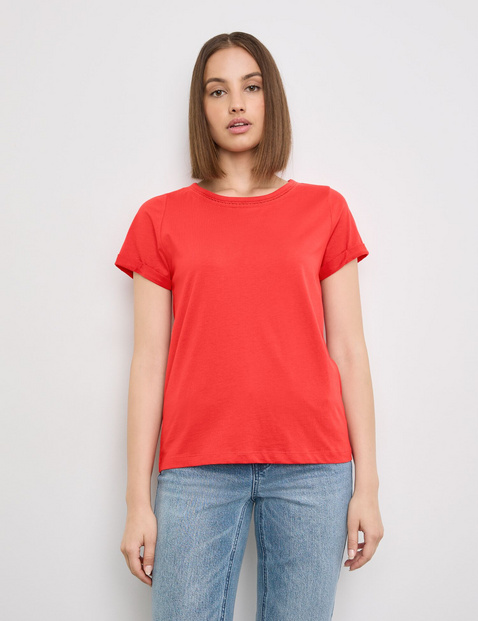Basic T-Shirt