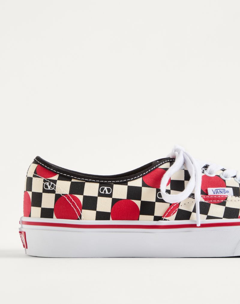 Valentino Garavani og Vans Low-Top Sneaker i stof med V-logo skakbrætprint og polkaprikker