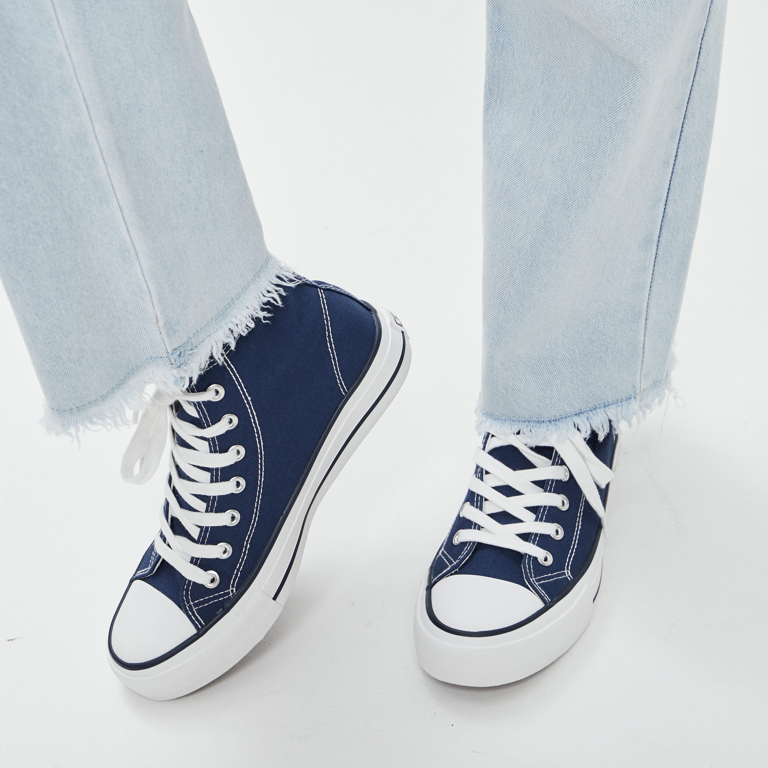Baskets montantes en toile Creeks bleu marine femme | La Halle