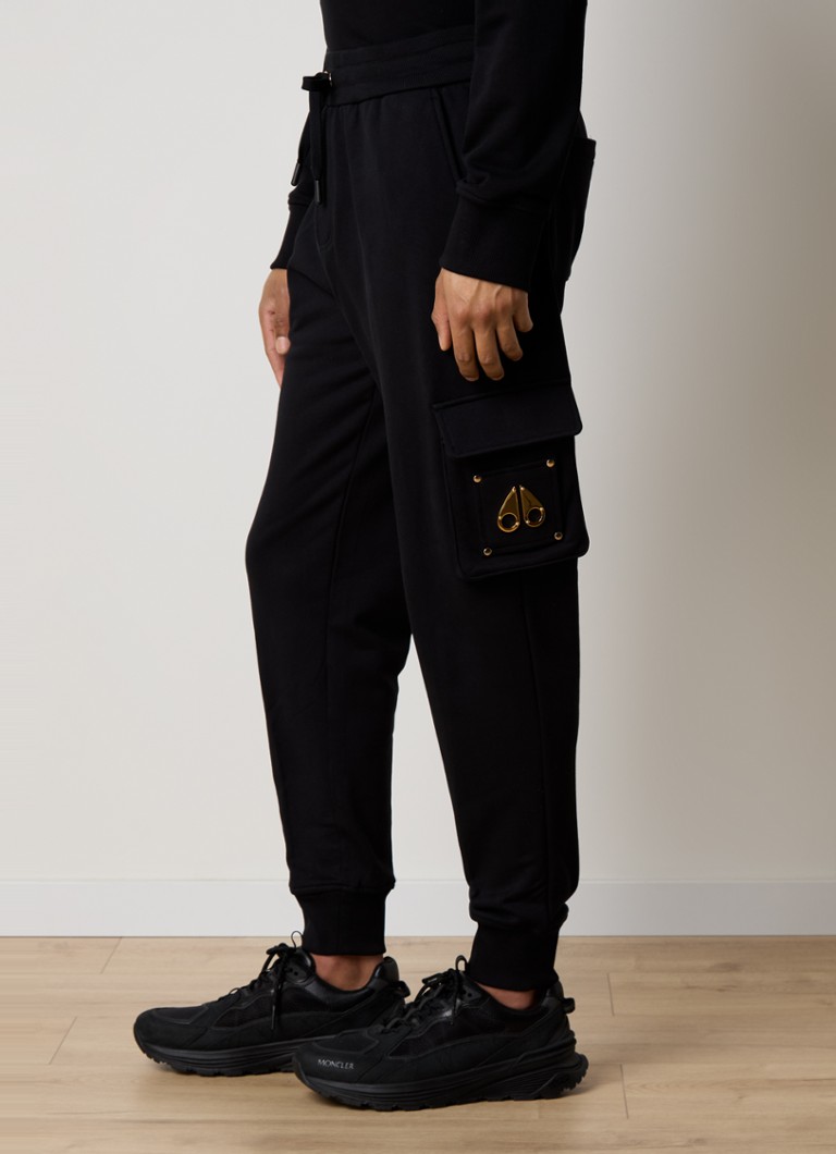 Pantaloni de trening Moose Knuckles Clemont slim fit cu buzunare cu clapă și logo