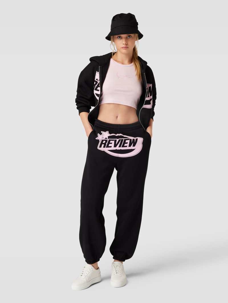 Sweatjacke mit Label-Print in schwarz