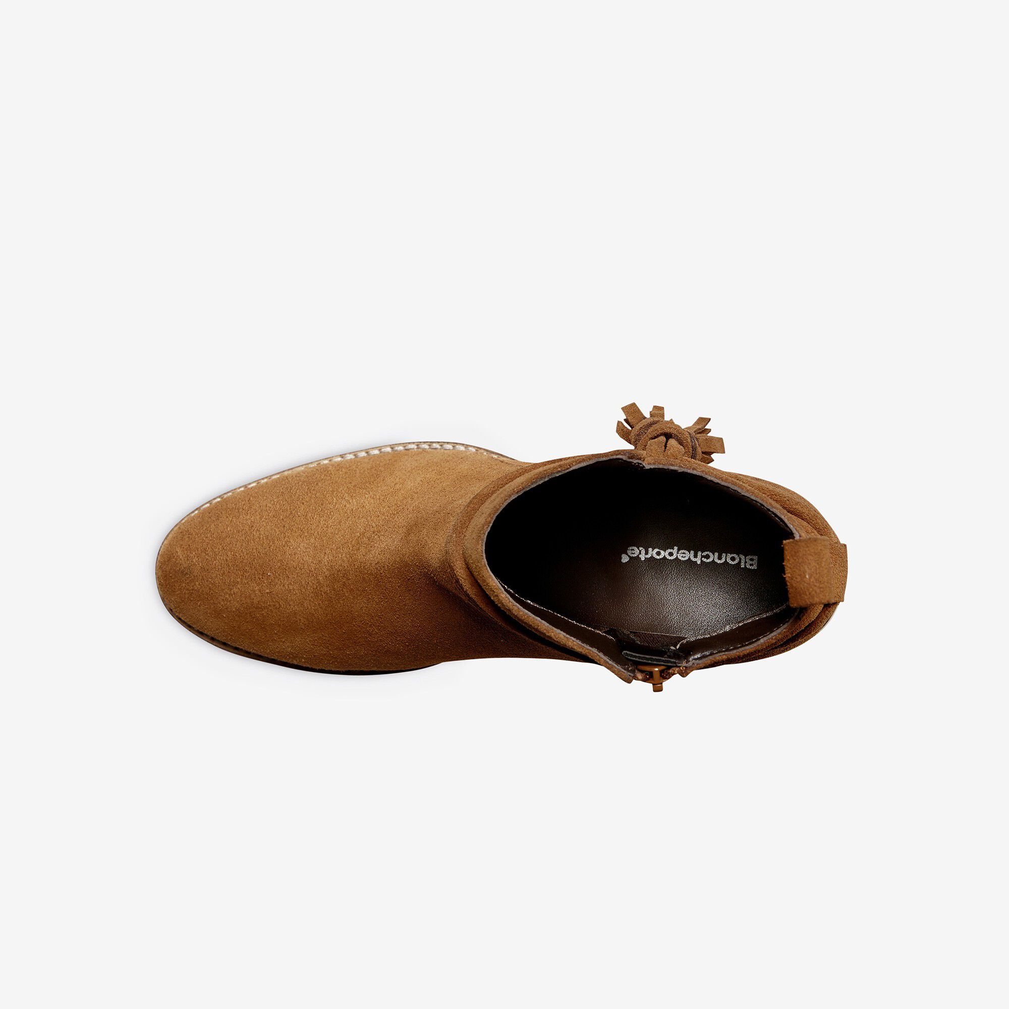 Boots en croûte de cuir à talon et pompons