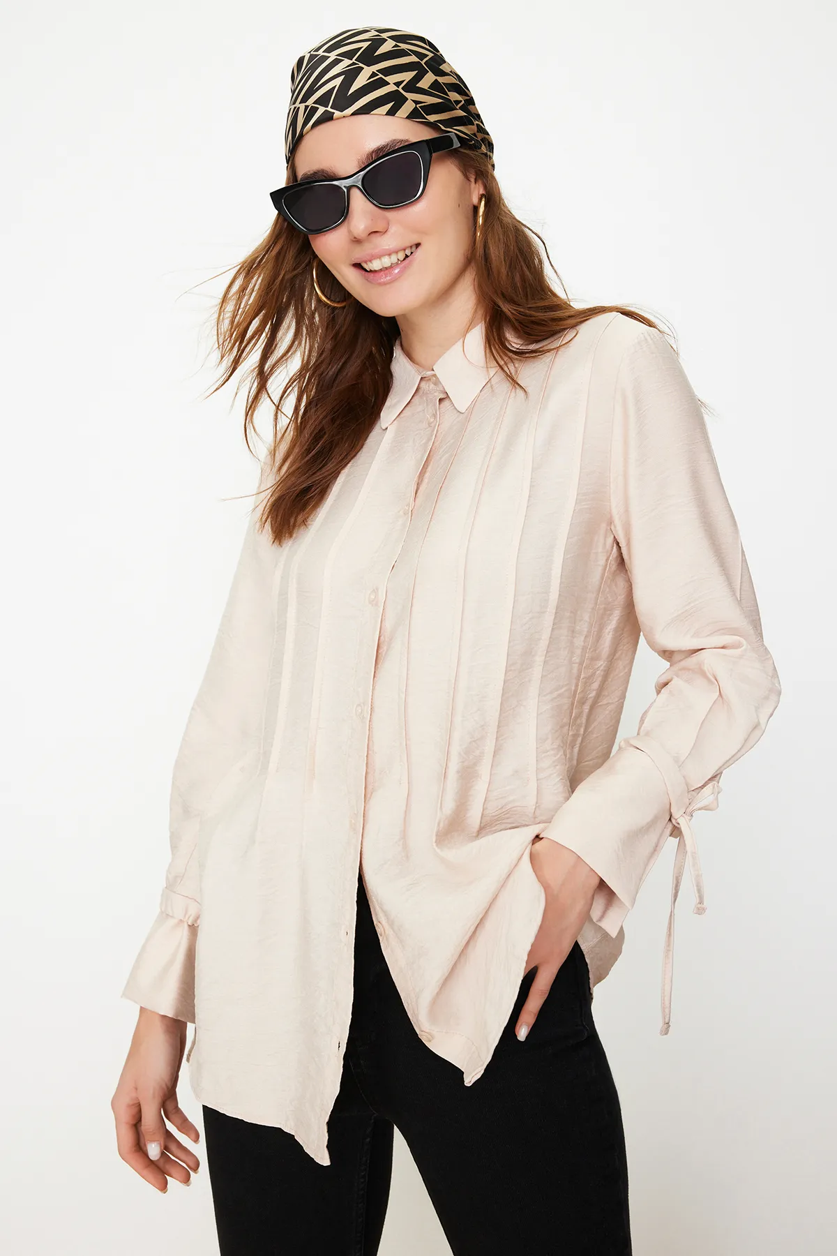 Trendyol Modest  Steinfarbenes, plissiertes Hemd mit Schnürung und detailliertem Webmuster TCTSS24TG00036