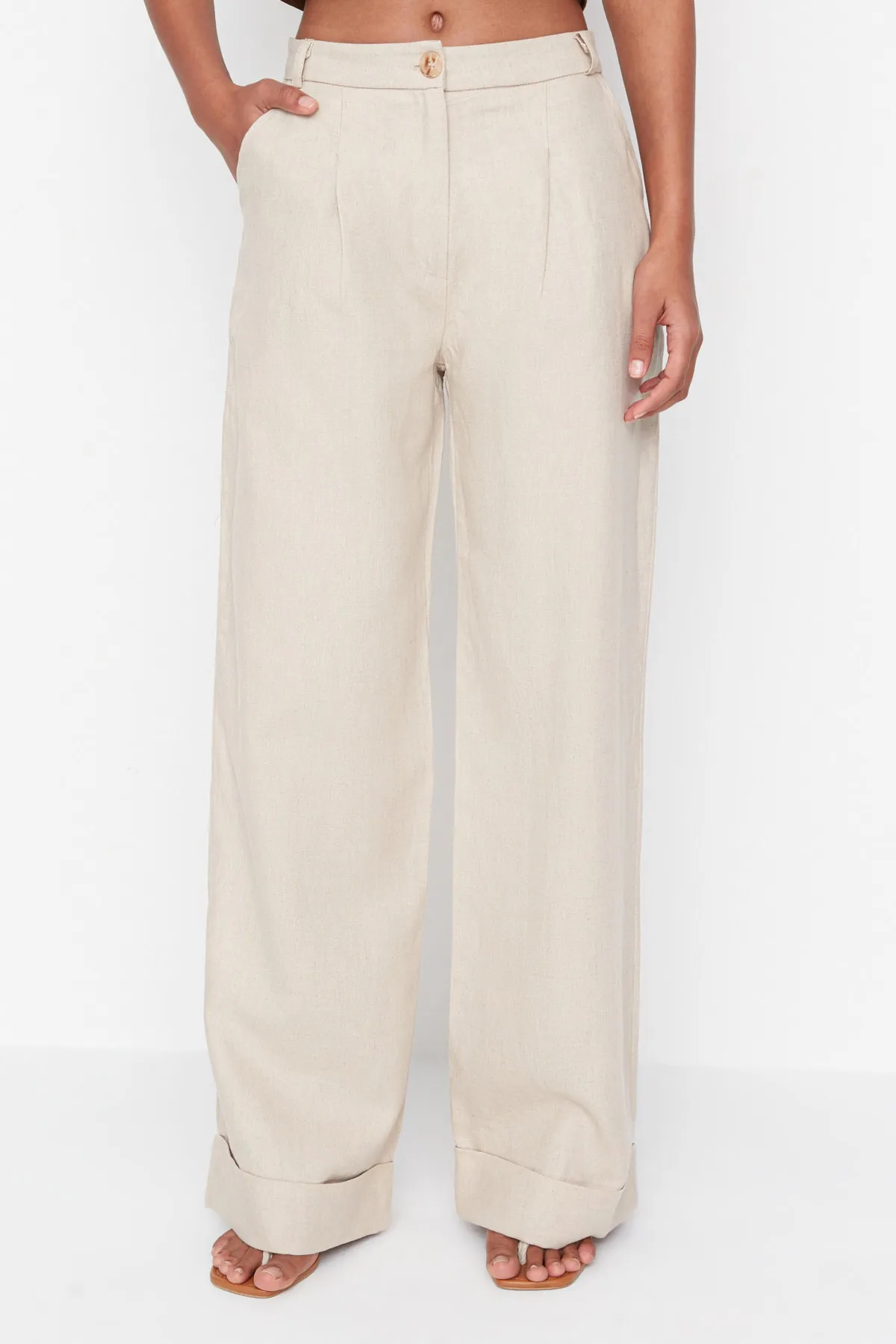 Trendyol Collection  Beige Hose mit hoher Taille TWOSS22PL00070
