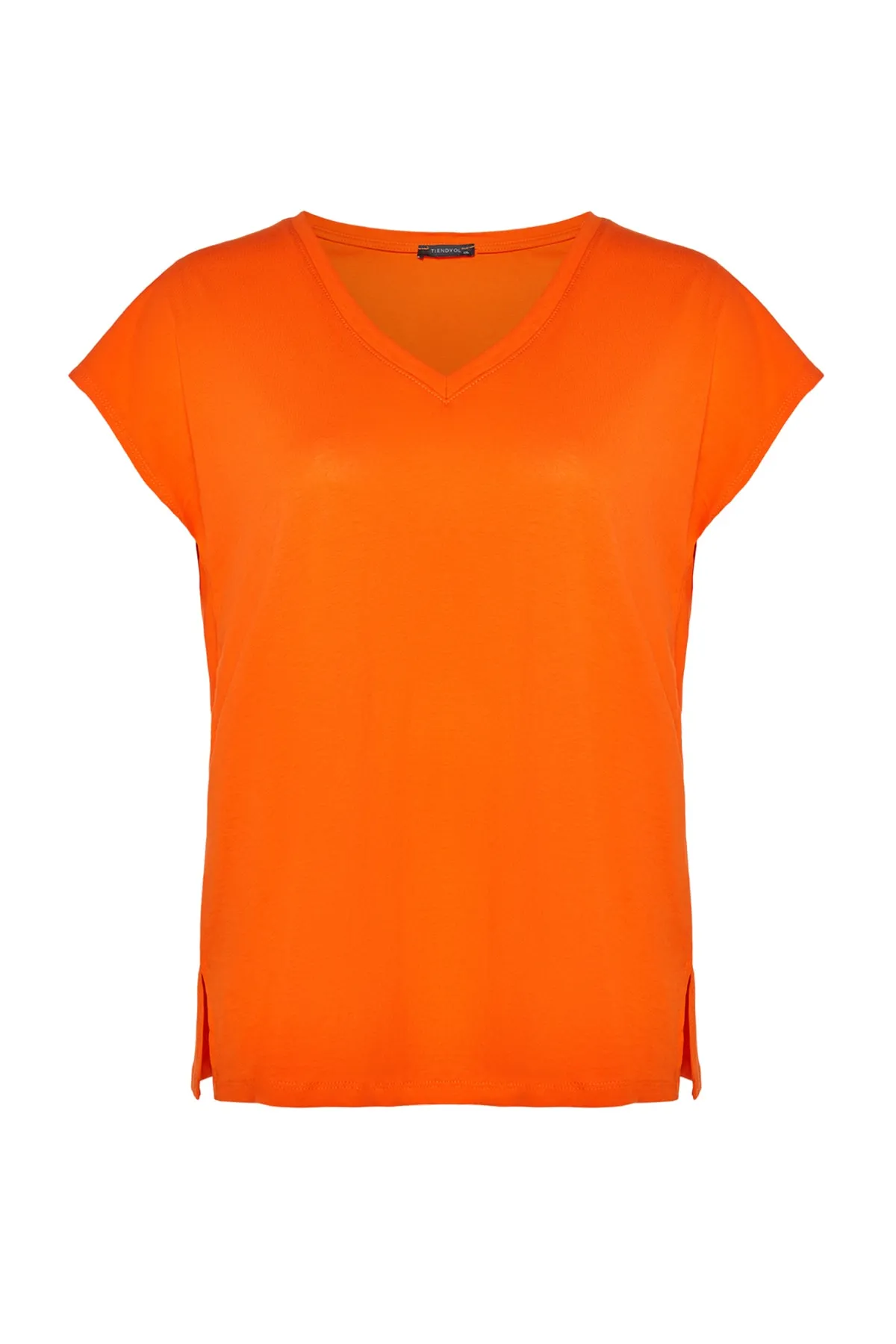 Trendyol Curve  Orangefarbenes Boyfriend-Strick-T-Shirt mit V-Ausschnitt und Schlitz TBBSS22BF0036