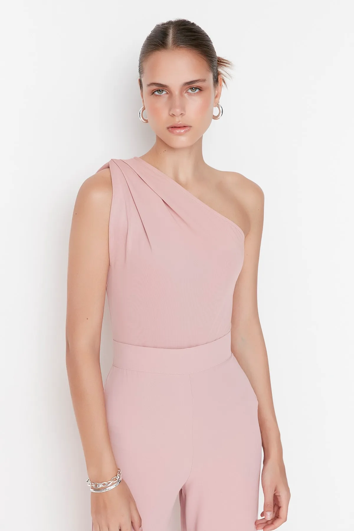 Trendyol Collection  Dried Rose Asymmetrischer Kragen Flexibler Strickbody mit Druckknöpfen von unten TWOSS22BD00014
