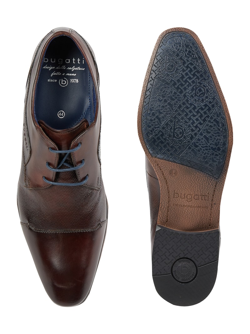 Schnürschuhe aus Leder in dunkelbraun