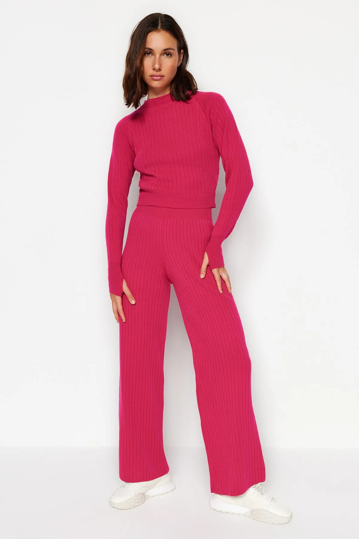 Trendyol Collection  Fuchsia Kurzes Strickoberteil und Unterteil-Set TWOAW24AU00033