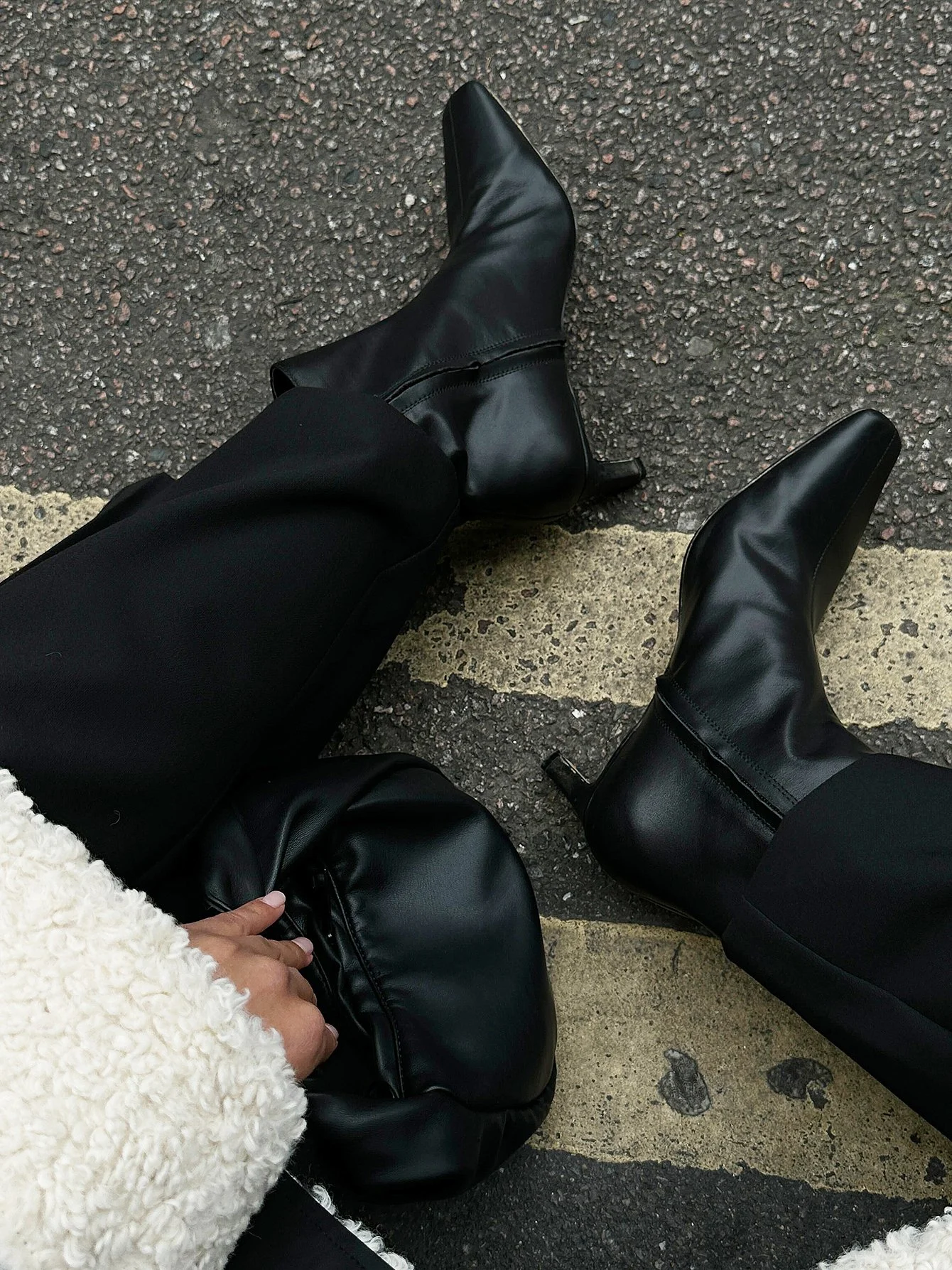 Stiletto-Lederstiefeletten