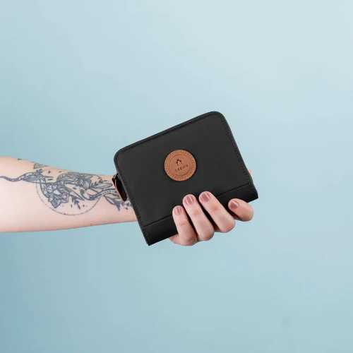 Cambridge Medium Black Wallet
