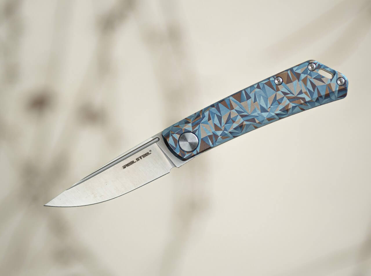 Luna Titanium Blue Geometry