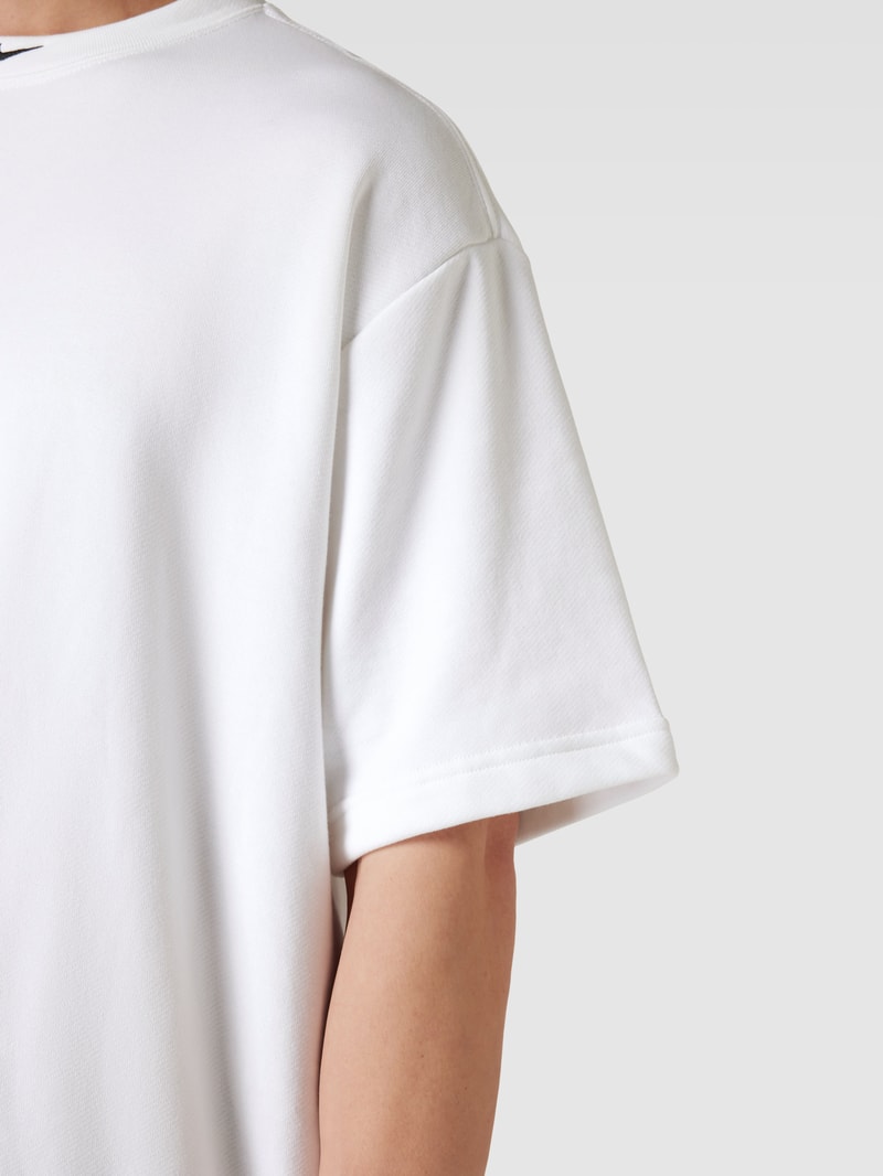 T-Shirt mit Label-Stitching Modell 'CIRCA' in weiß