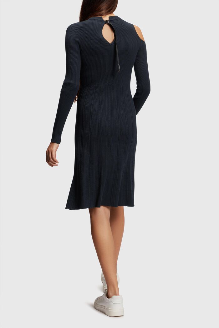 Rippstrick-Pulloverkleid mit Cut-out